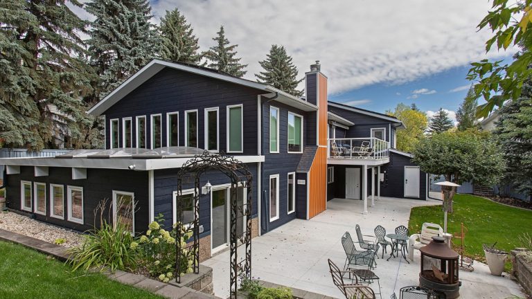 Exterior Renovation Awlridge Renovations